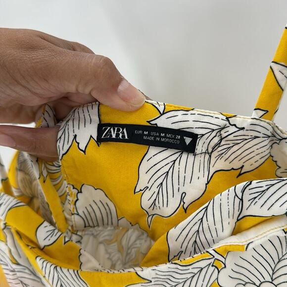 ZARA Printed Poplin DRESS TRF Yellow White Floral flowy vacation size M - Picture 5 of 8